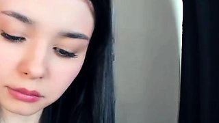 Brunette Solo Webcam Masturbation