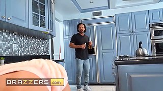 Phoenix Marie gets stuck in the dishwasher \u2013 johnny unleashes her for a price - brazzers